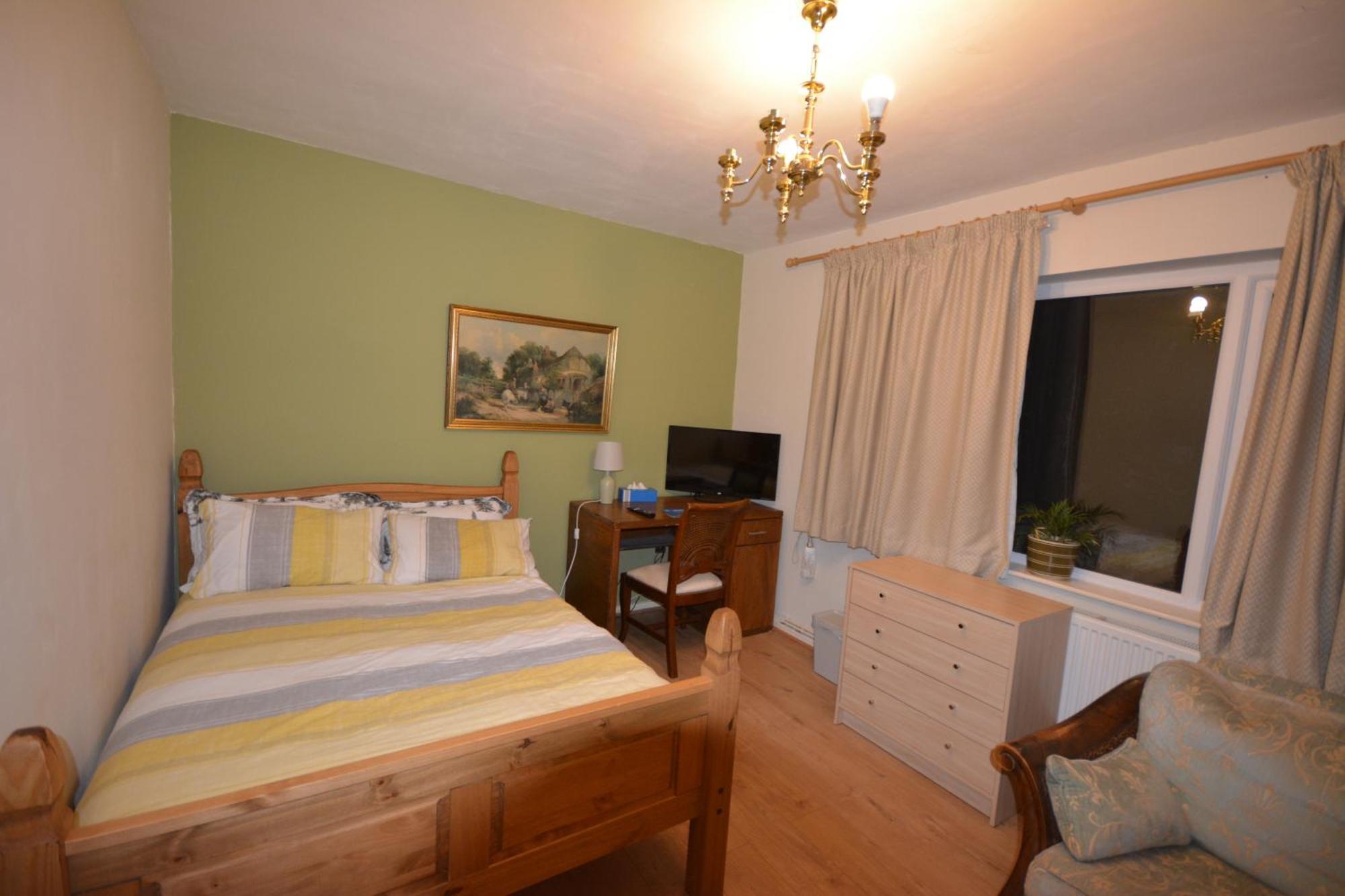 Double Bedroom With View To The Garden Oxford Exteriér fotografie